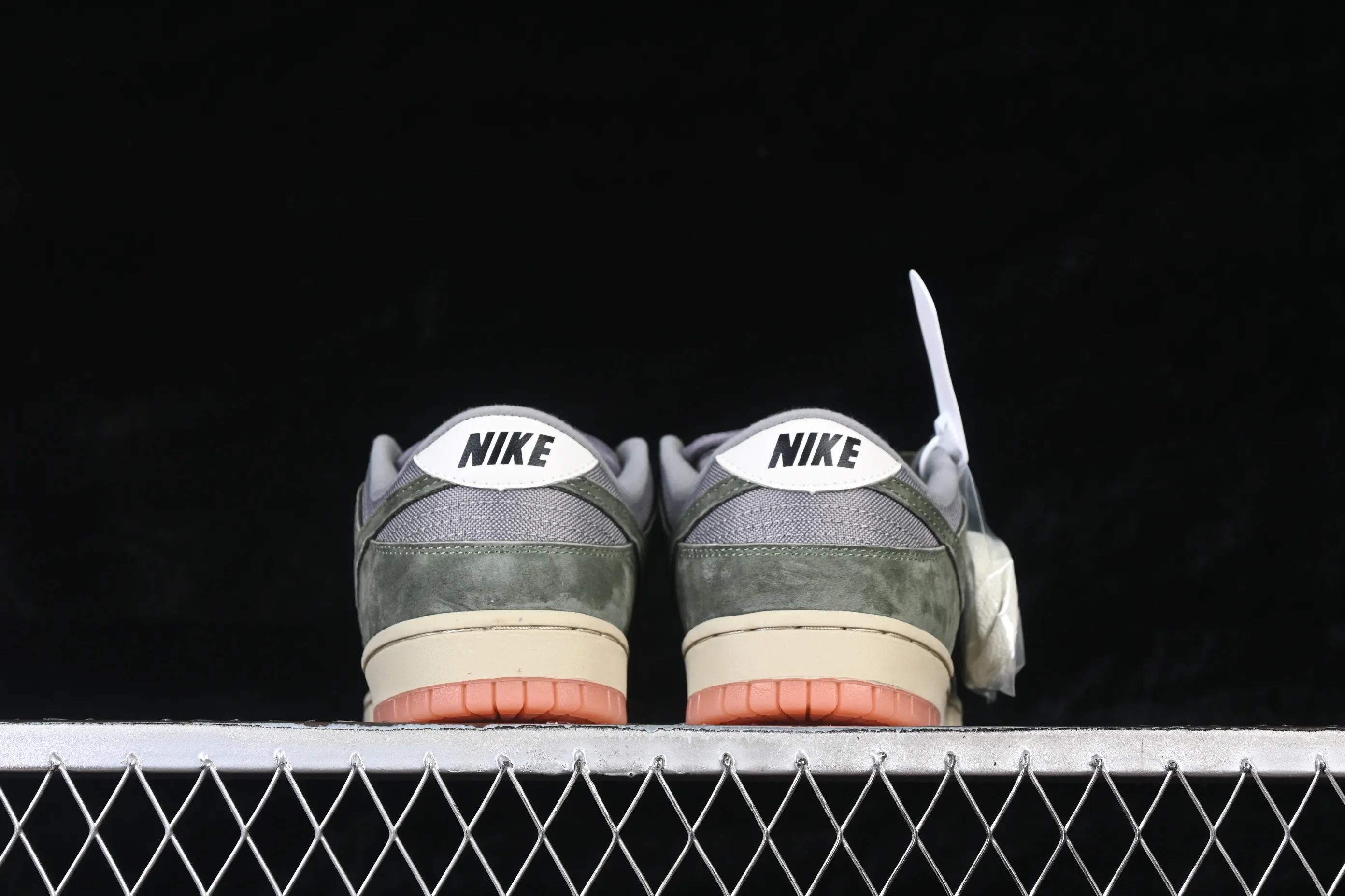 All Categories Nk SB Dunk Series Nk SB Dunk Low Low-top sneakers Nike SB Dunk Low Raw rubber army green SB low-top casual sneakers HJ0367-301